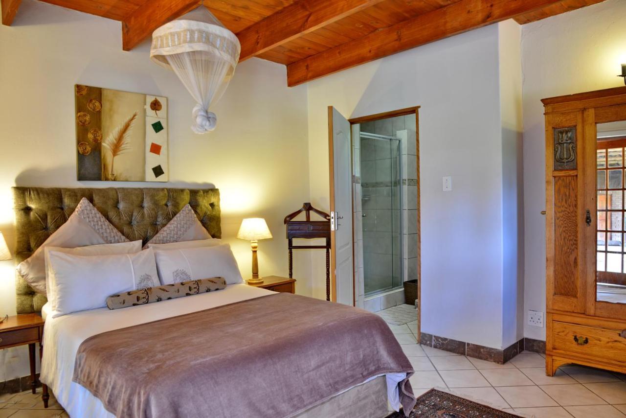 Owls Loft Guest House มิดแรนด์ ภายนอก รูปภาพ