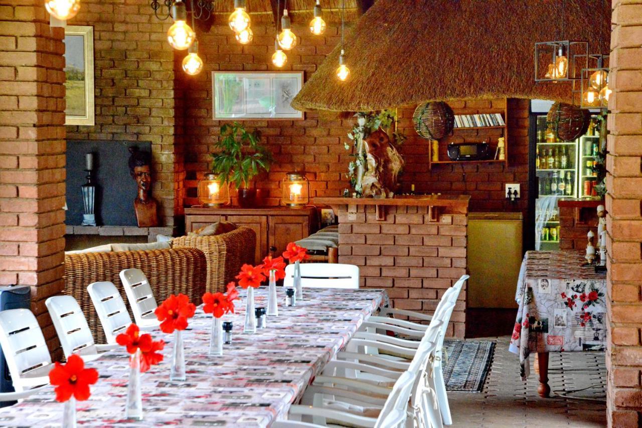 Owls Loft Guest House มิดแรนด์ ภายนอก รูปภาพ