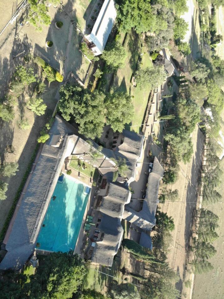 Owls Loft Guest House มิดแรนด์ ภายนอก รูปภาพ