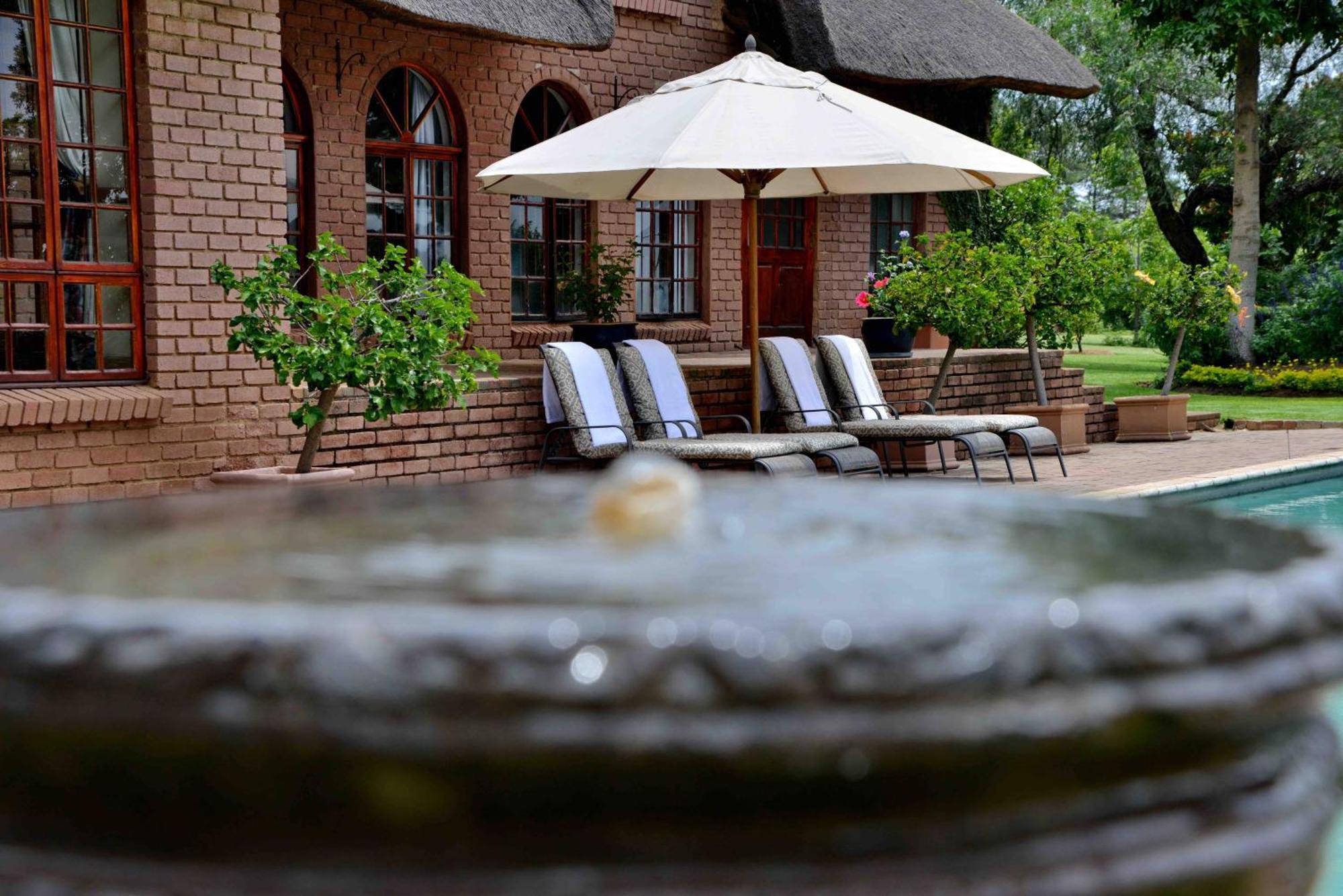 Owls Loft Guest House มิดแรนด์ ภายนอก รูปภาพ