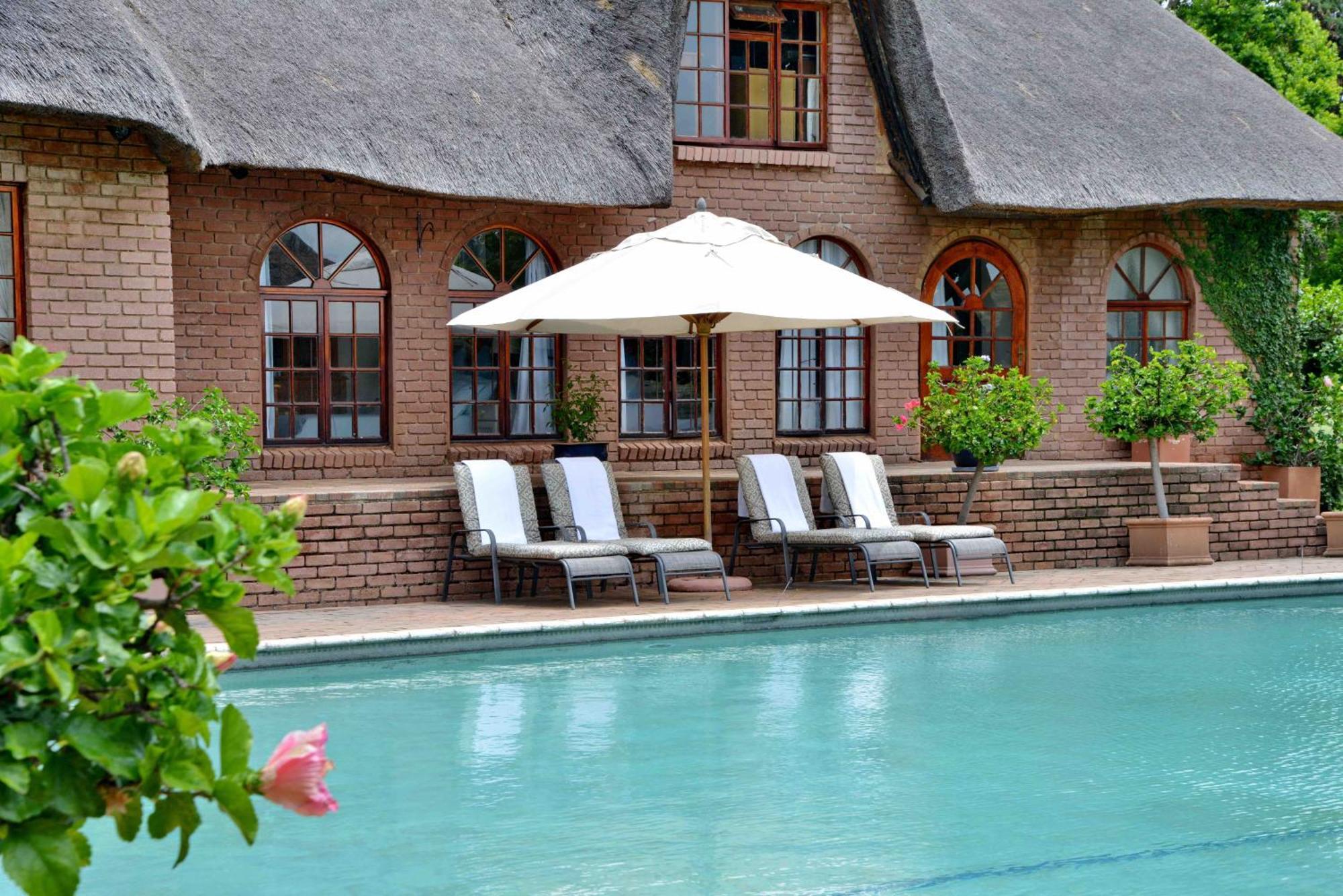 Owls Loft Guest House มิดแรนด์ ภายนอก รูปภาพ